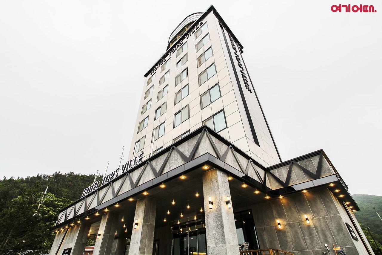 Hotel Topsville Kangrung Kültér fotó