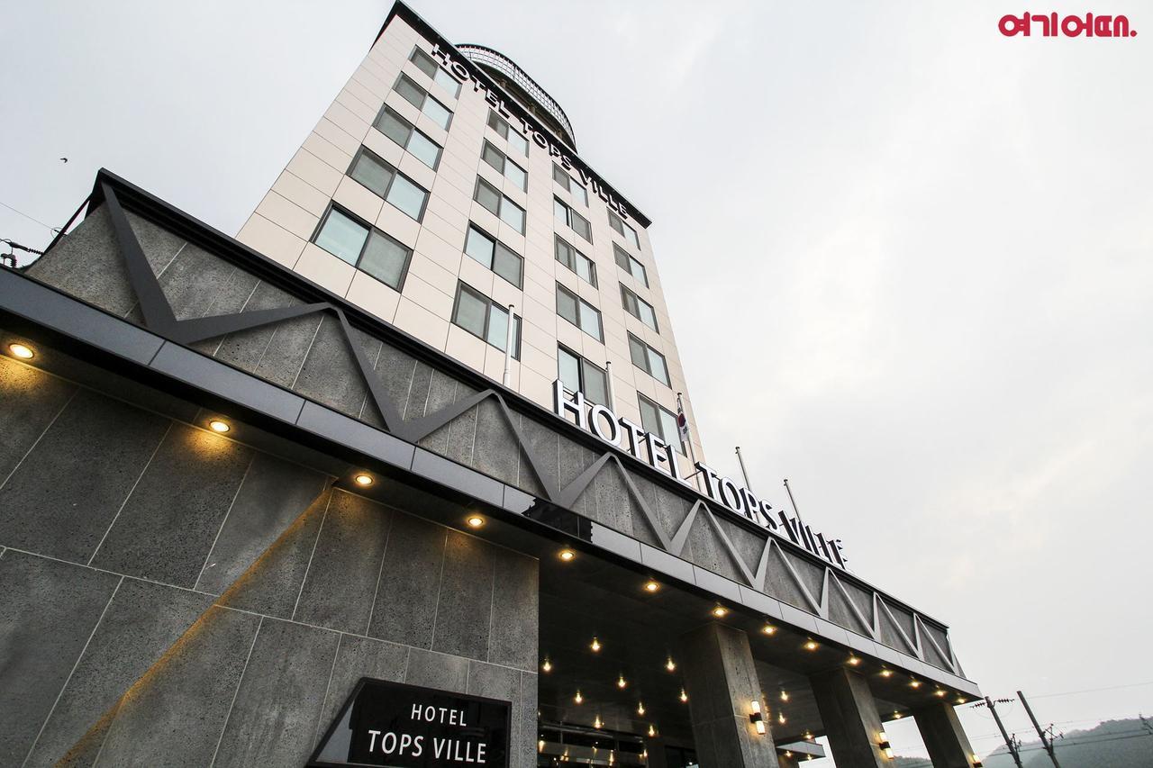 Hotel Topsville Kangrung Kültér fotó