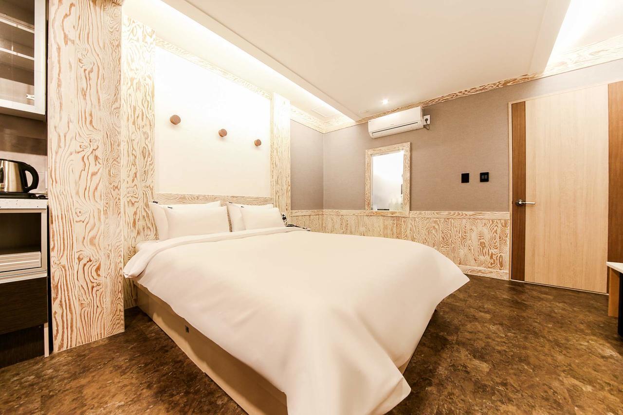 Hotel Topsville Kangrung Kültér fotó